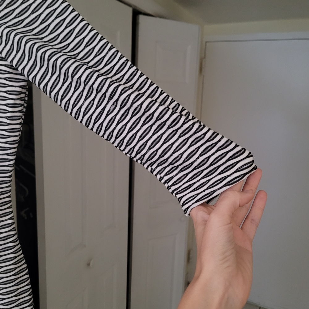 Calvin Klein dress, size 6 - Picture 4 of 8